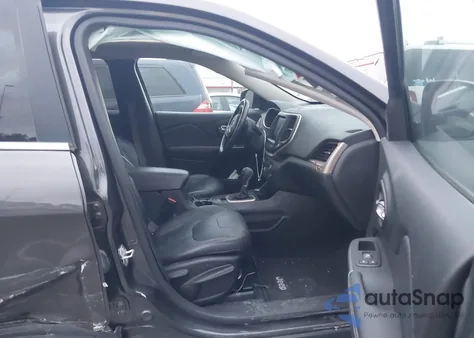 2016 Jeep Cherokee Latitude z USA, uszkodzony, nr VIN 1C4PJMCSXGW111131